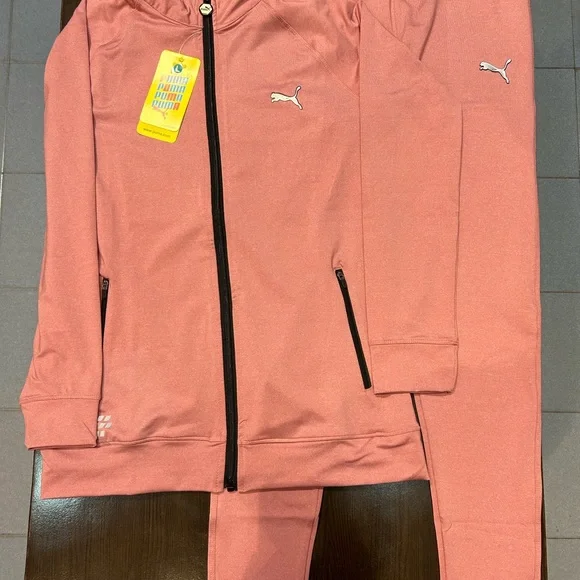 pUMA women’s track suit - Picture 3 of 3
